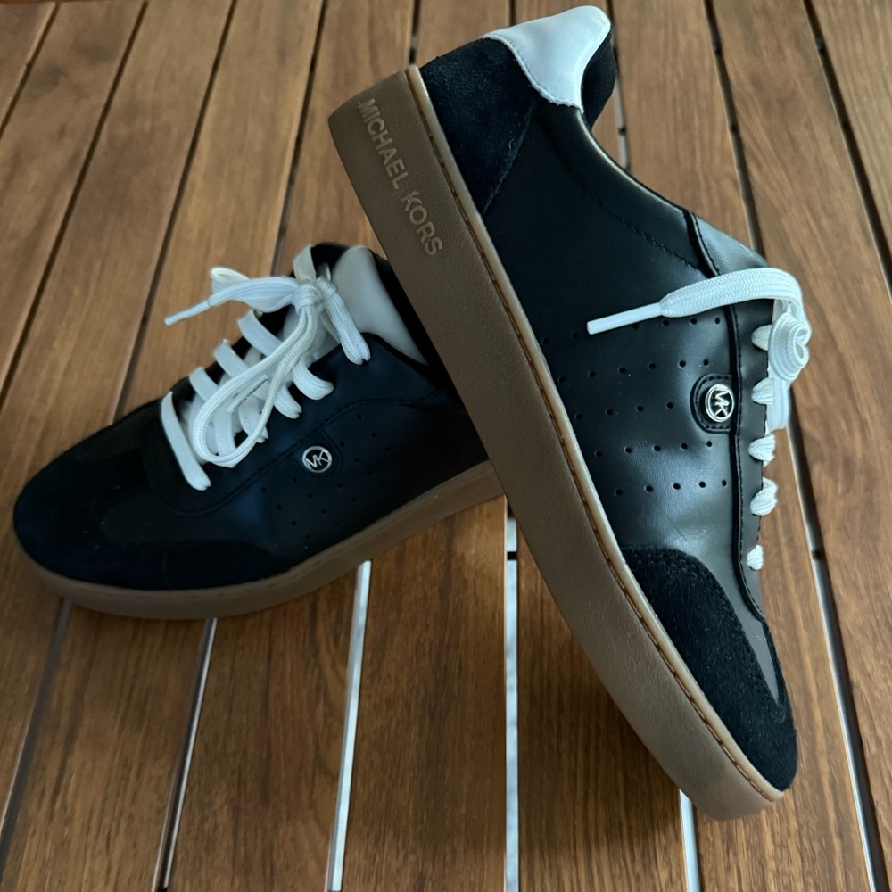 Michael Kors Leather Scotty Black & White Lace Up Sneakers - 6.5